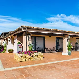 Relais Il Corallo Porto San Paolo (Sardinia)